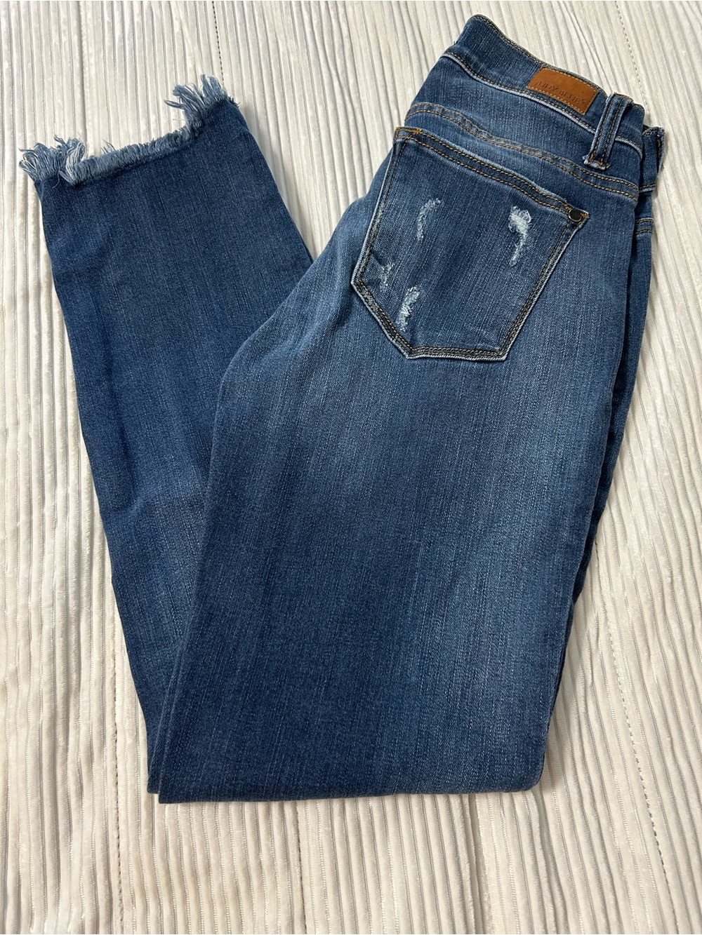Judy Blue Frayed Hem Dark Blue Ankle Jeans